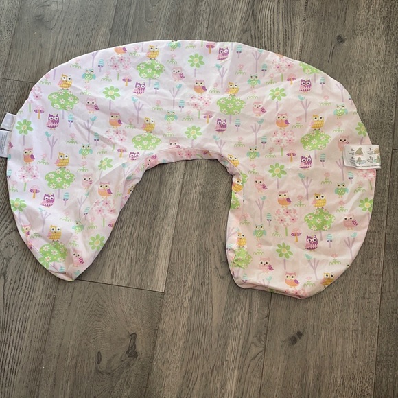 Boppy Pillow Cover - Picture 1 of 2